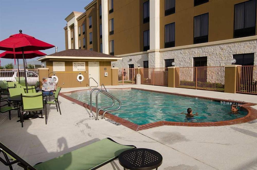Hampton Inn & Suites Houston/League City Facilities photo