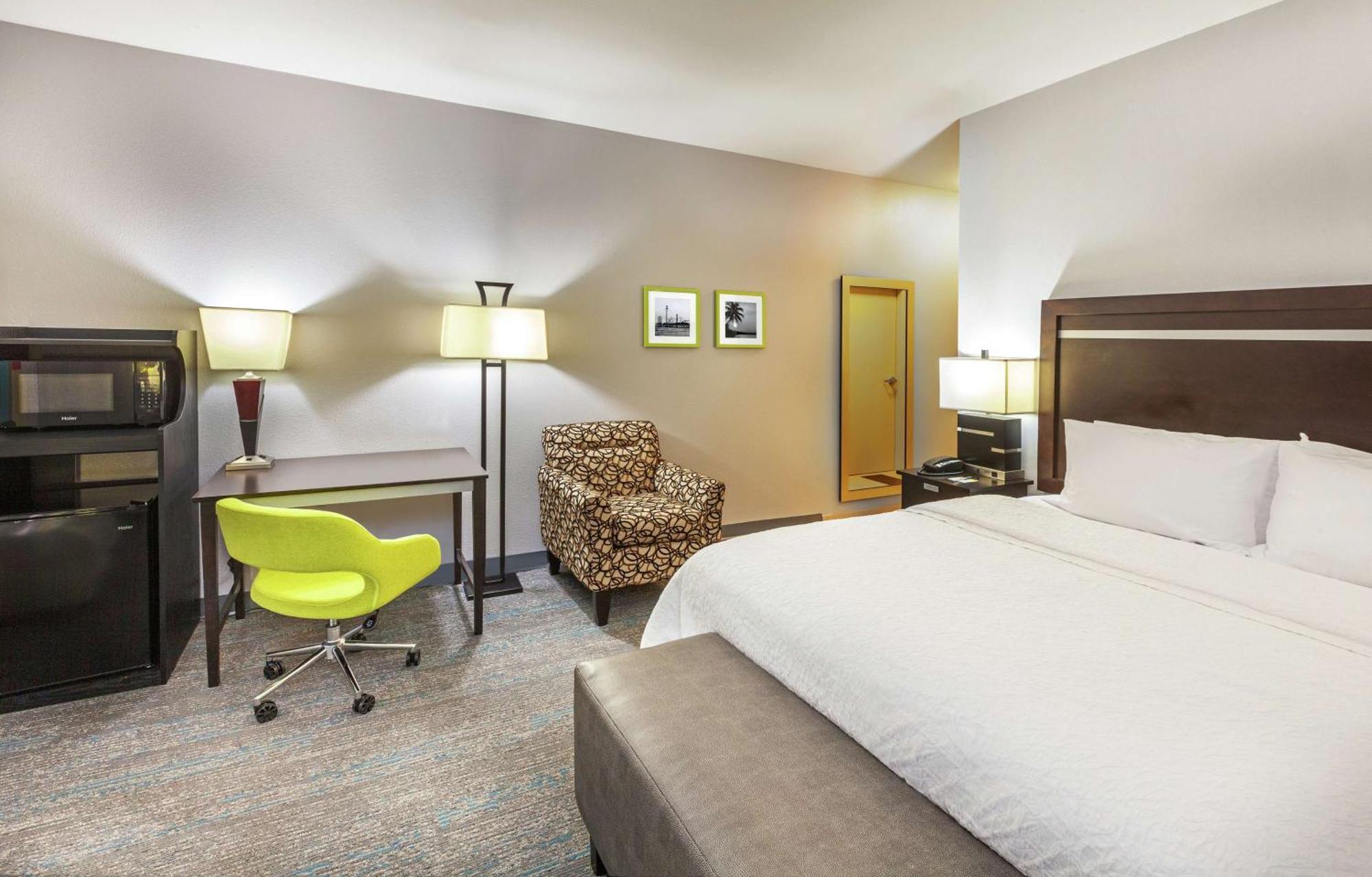 Hampton Inn & Suites Houston/League City Exterior photo