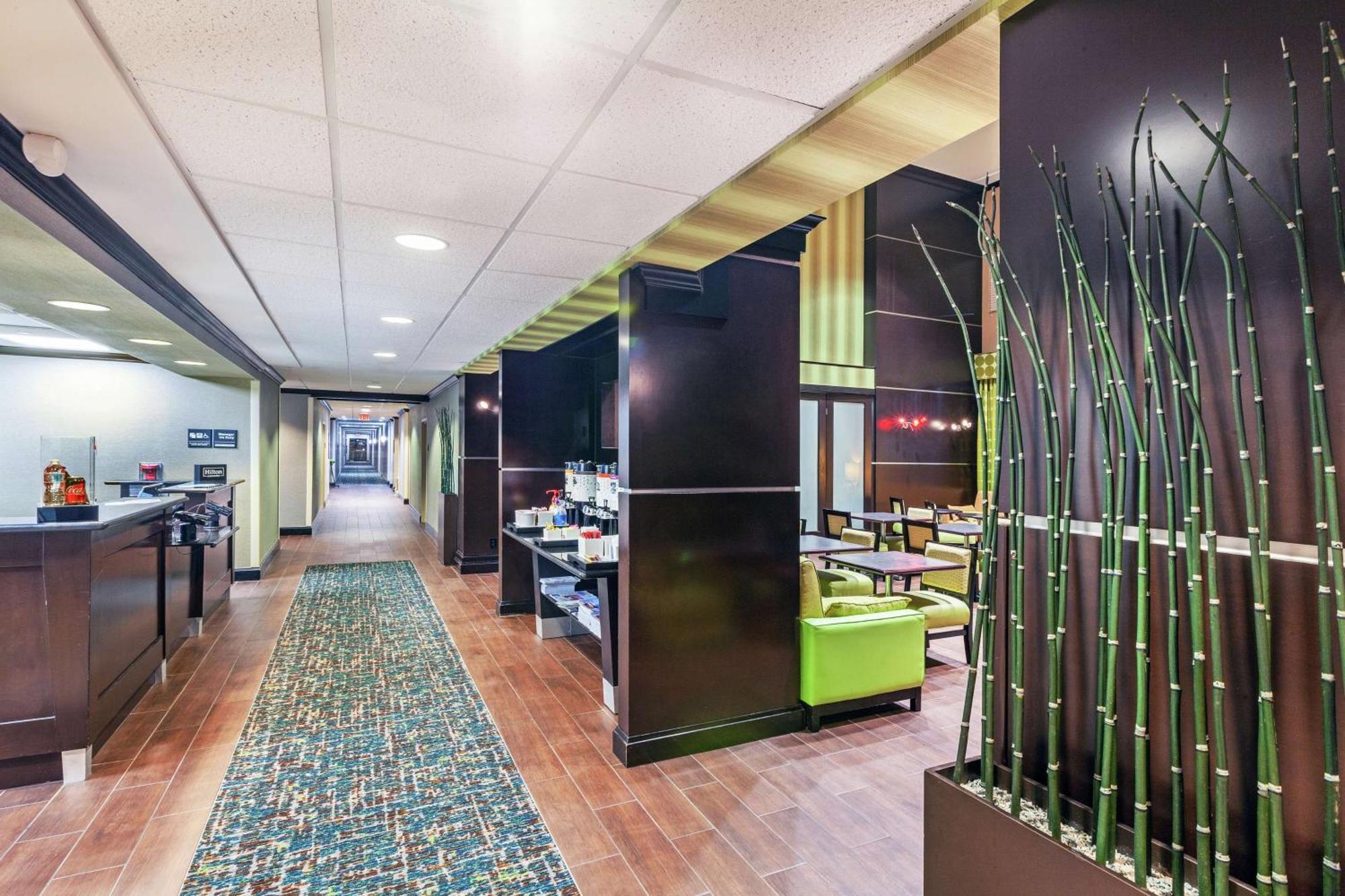 Hampton Inn & Suites Houston/League City Exterior photo