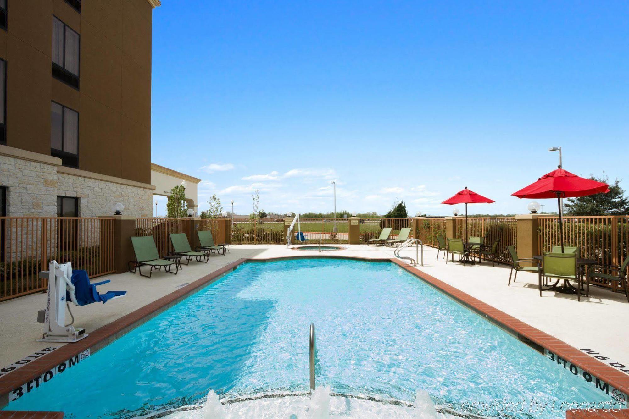 Hampton Inn & Suites Houston/League City Exterior photo